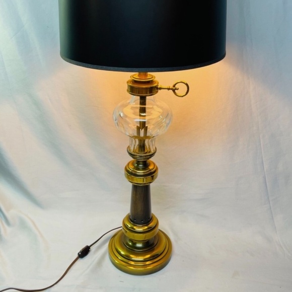 Gorgeous Vintage Stiffel Table Lamp - Picture 1 of 8